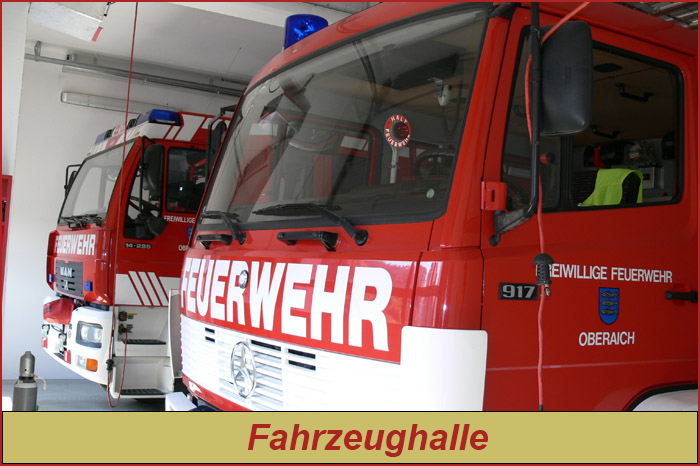 Fahrzeughalle